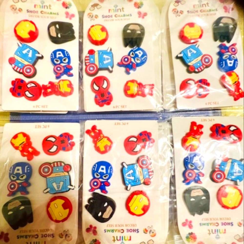 Mint Superhero Shoe Charms - Red, Blue, Black